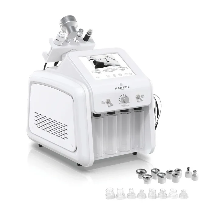 Aqua Facial Photo Woman at beauty clinic for filler treatment<br />